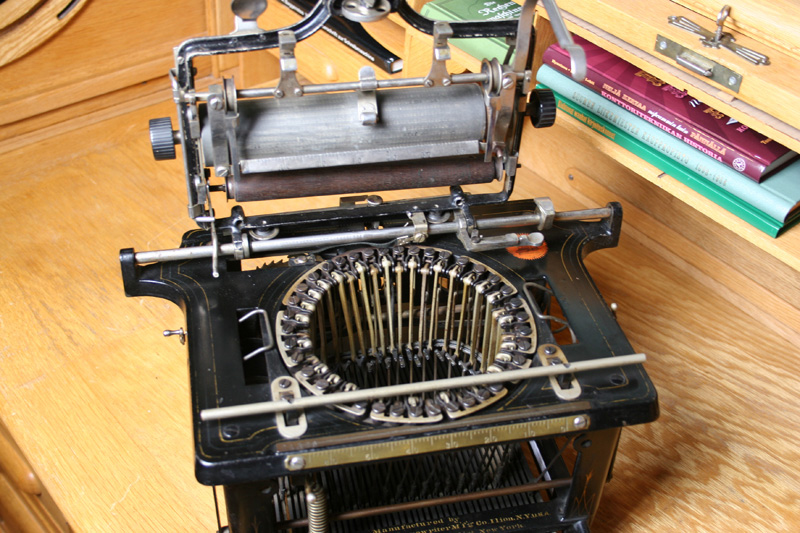 Illustration for article titled The Curious Evolution of the Typewriter, in Pictures